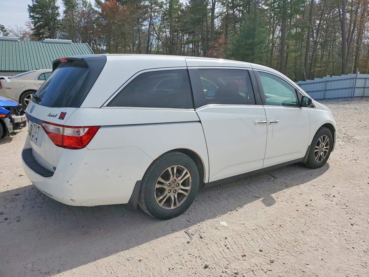 2012 Honda All models VIN 5FNRL5H64CB142667 photo 3