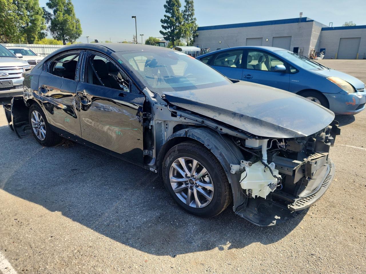 2022 Mazda 3 VIN JM1BPAA7XN1507379 photo 4
