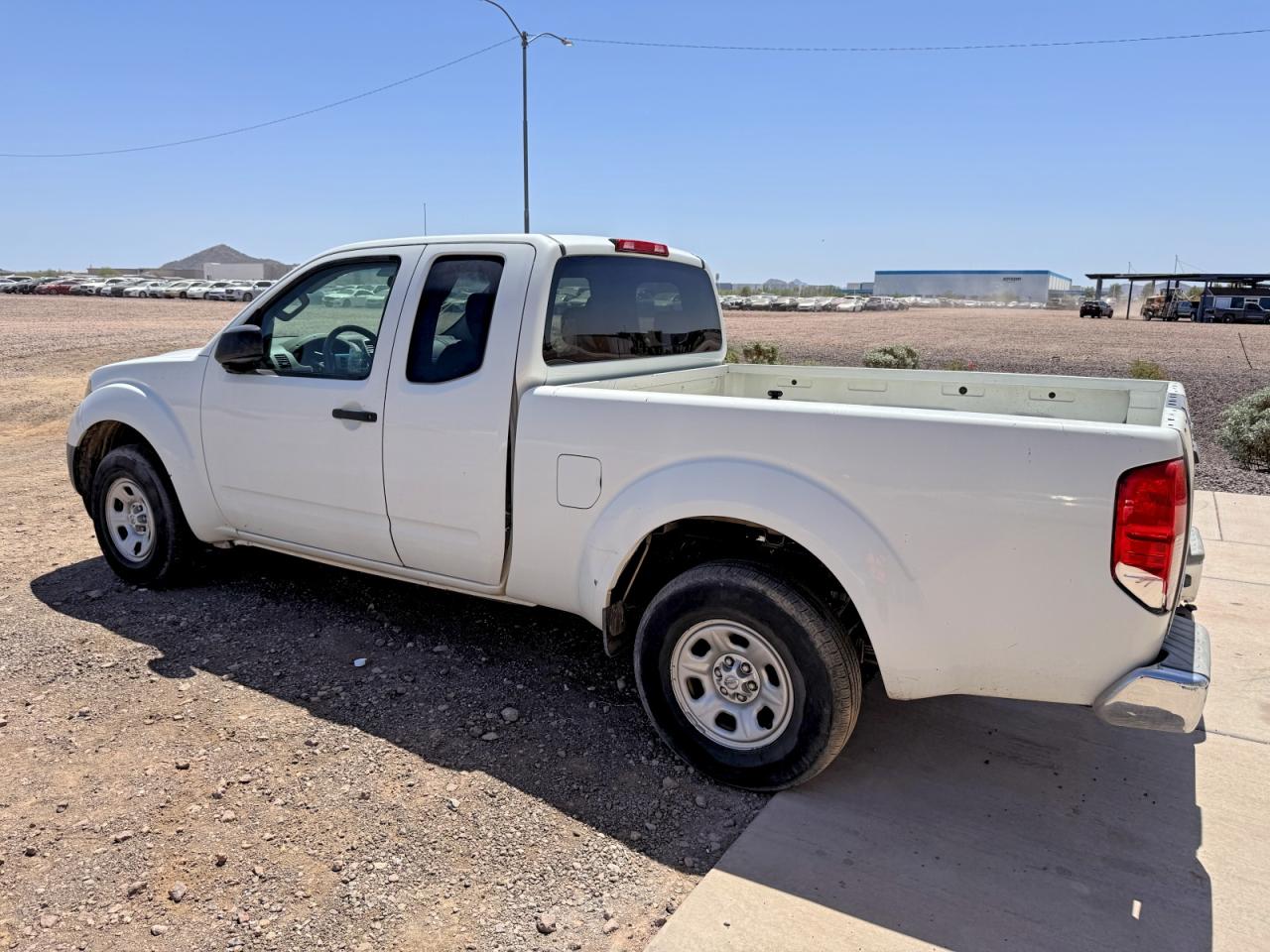 2015 NISS Frontier VIN 1N6BD0CT5FN762395 photo 2