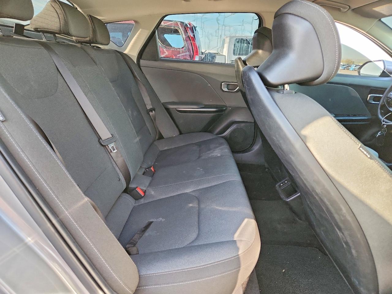 2025 KIA All other VIN 3KPFT4DE0SE109020 photo 10