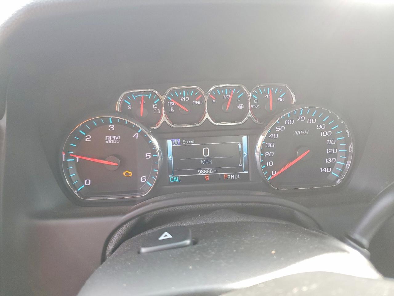2017 Chevrolet Suburban VIN 1GNSKJKC6HR258554 photo 9