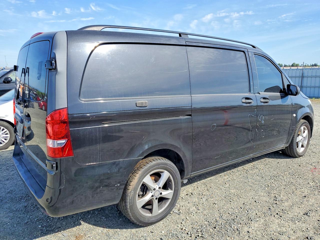 2016 Mercedes Metris VIN WD3PG2EA8G3087656 photo 3