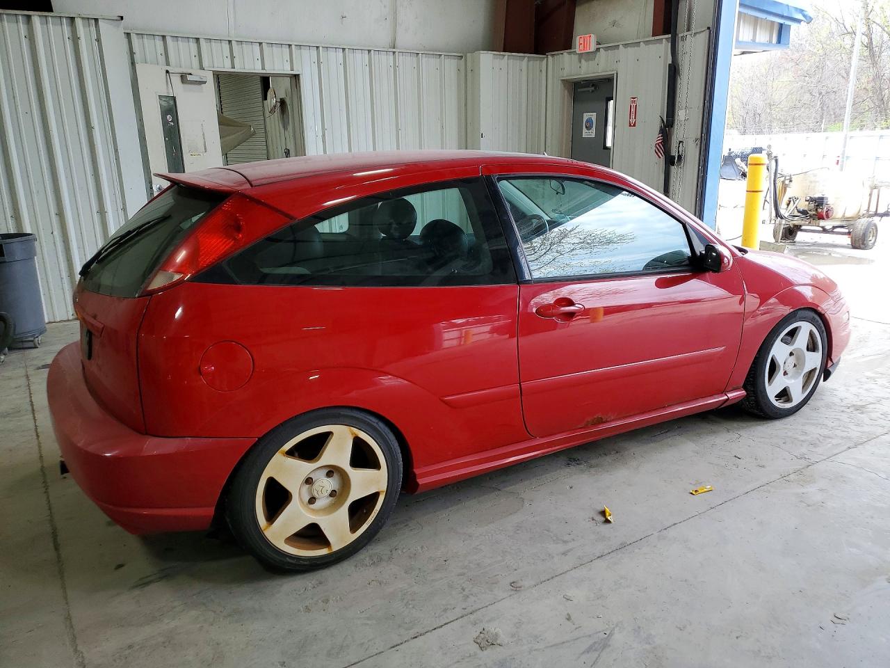 2003 Ford Focus VIN 3FAHP39563R174650 photo 3