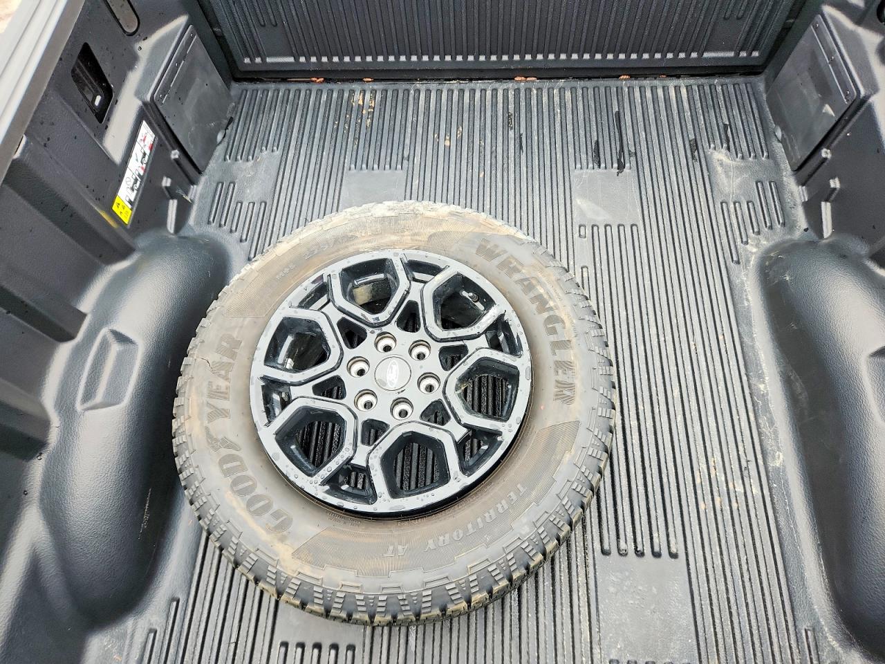 2025 Ford F150 VIN 1FTEW2LP7SKE65777 photo 12