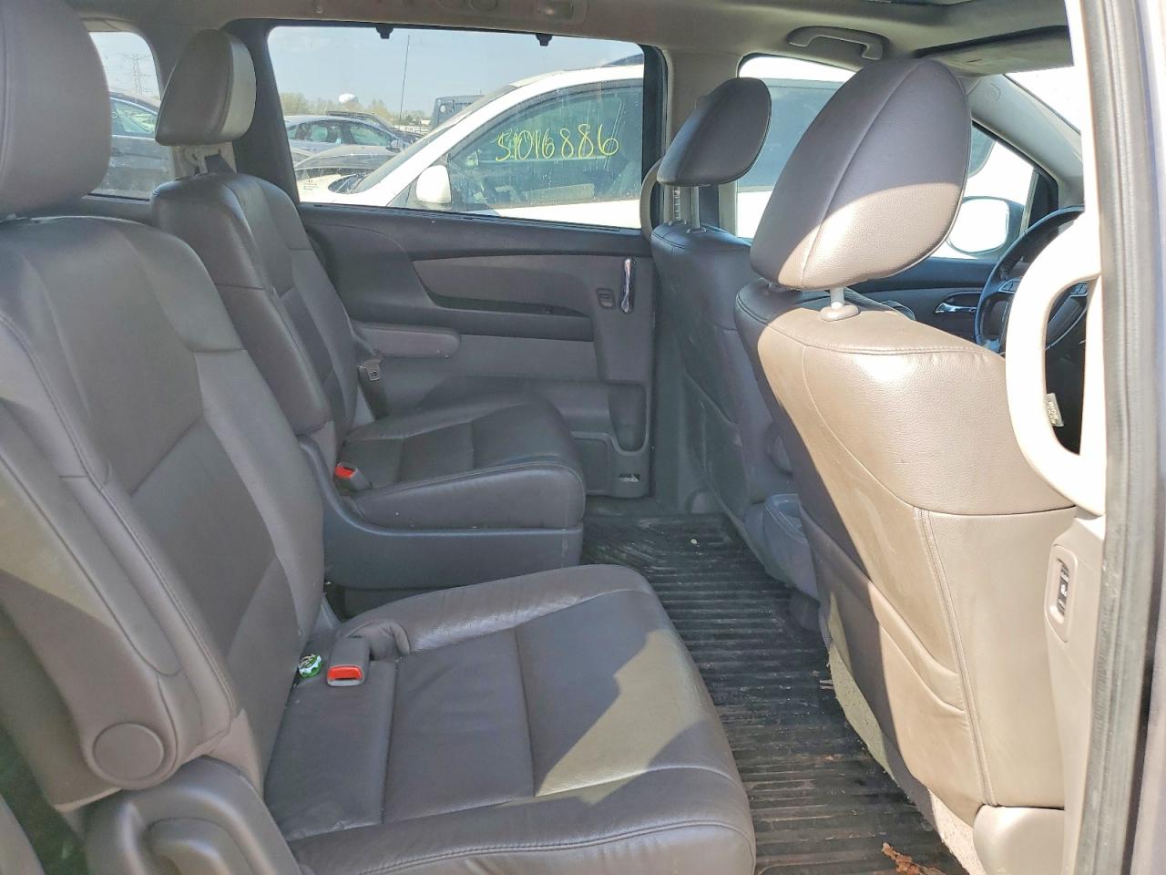2016 Honda All models VIN 5FNRL5H65GB052885 photo 11