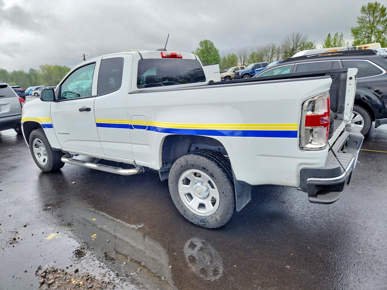2022 CHEV Colorado VIN 1GCHSBEA1N1320309 photo 2