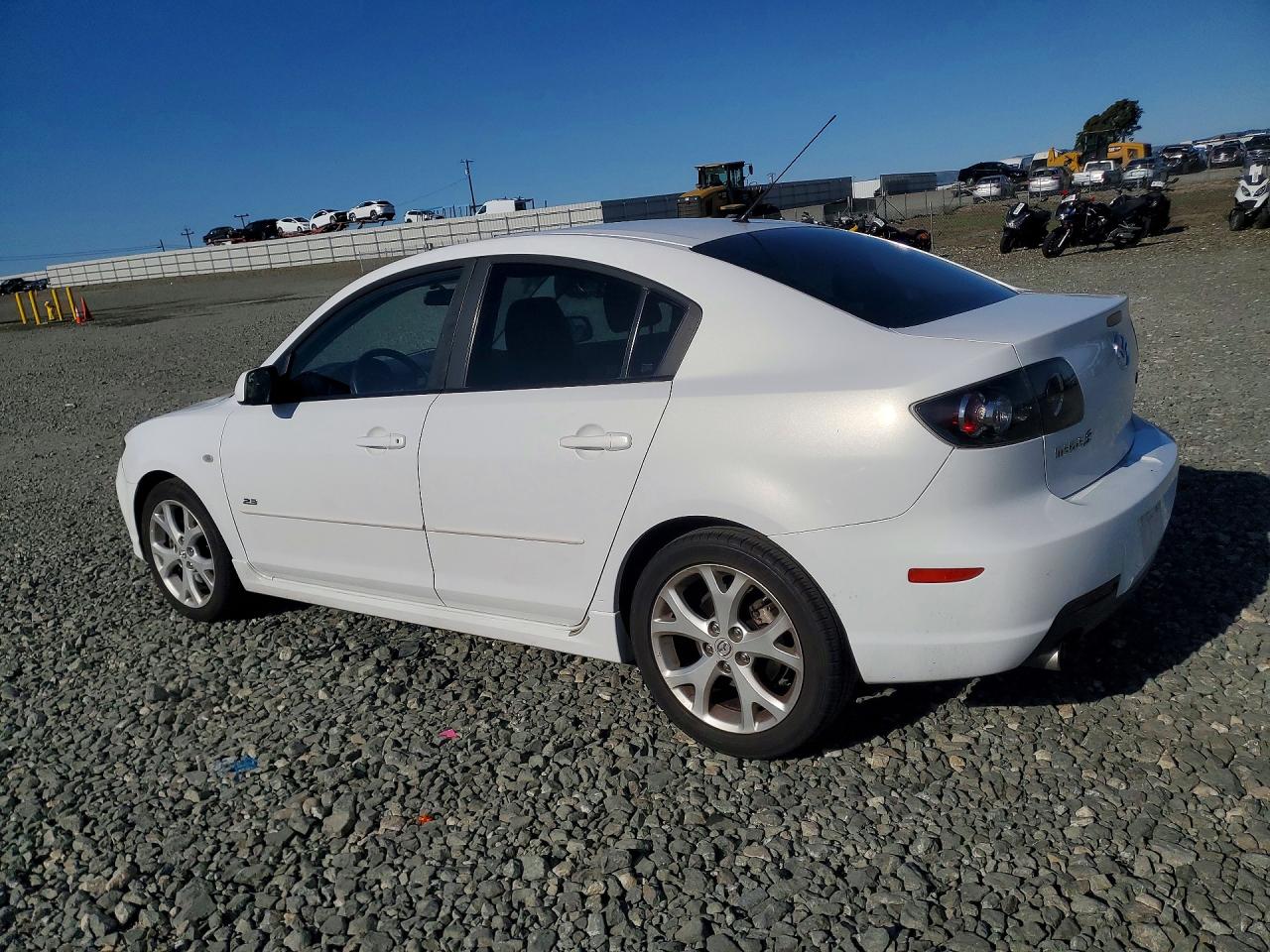 2008 MAZD 3 VIN JM1BK324081129334 photo 2