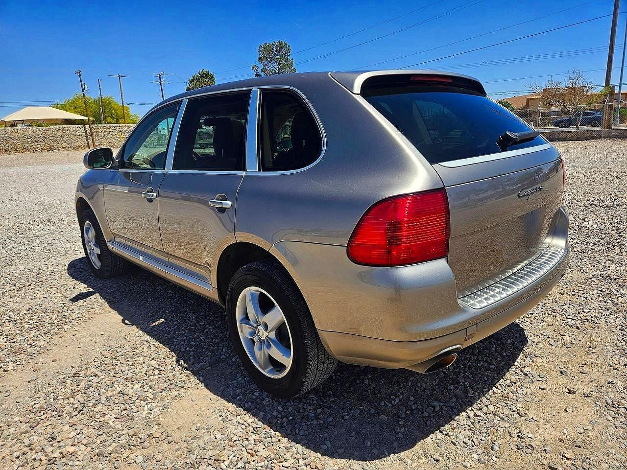 2005 Porsche Cayenne VIN WP1AA29P85LA25570 photo 3