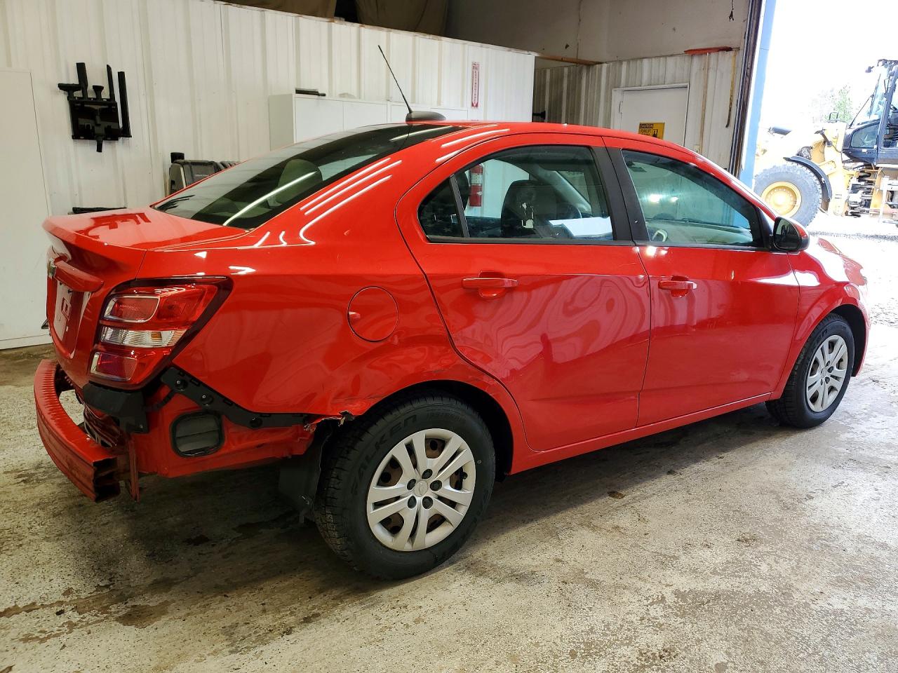 2019 Chevrolet SONIC VIN 1G1JB5SB0K4133565 photo 3