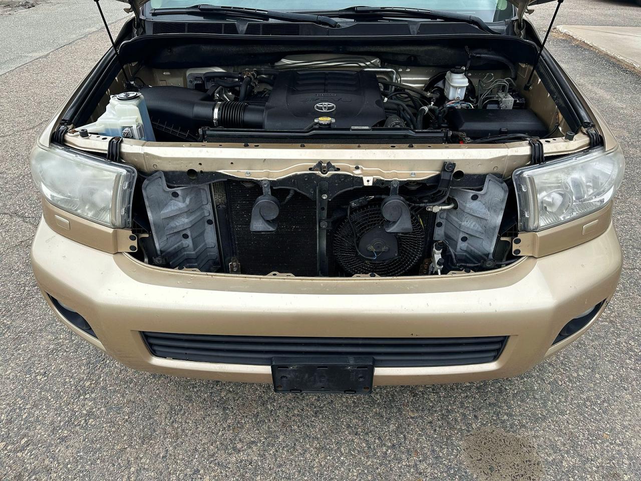 2014 TOYOTA Sequoia VIN 5TDBY5G19ES093215 photo 7