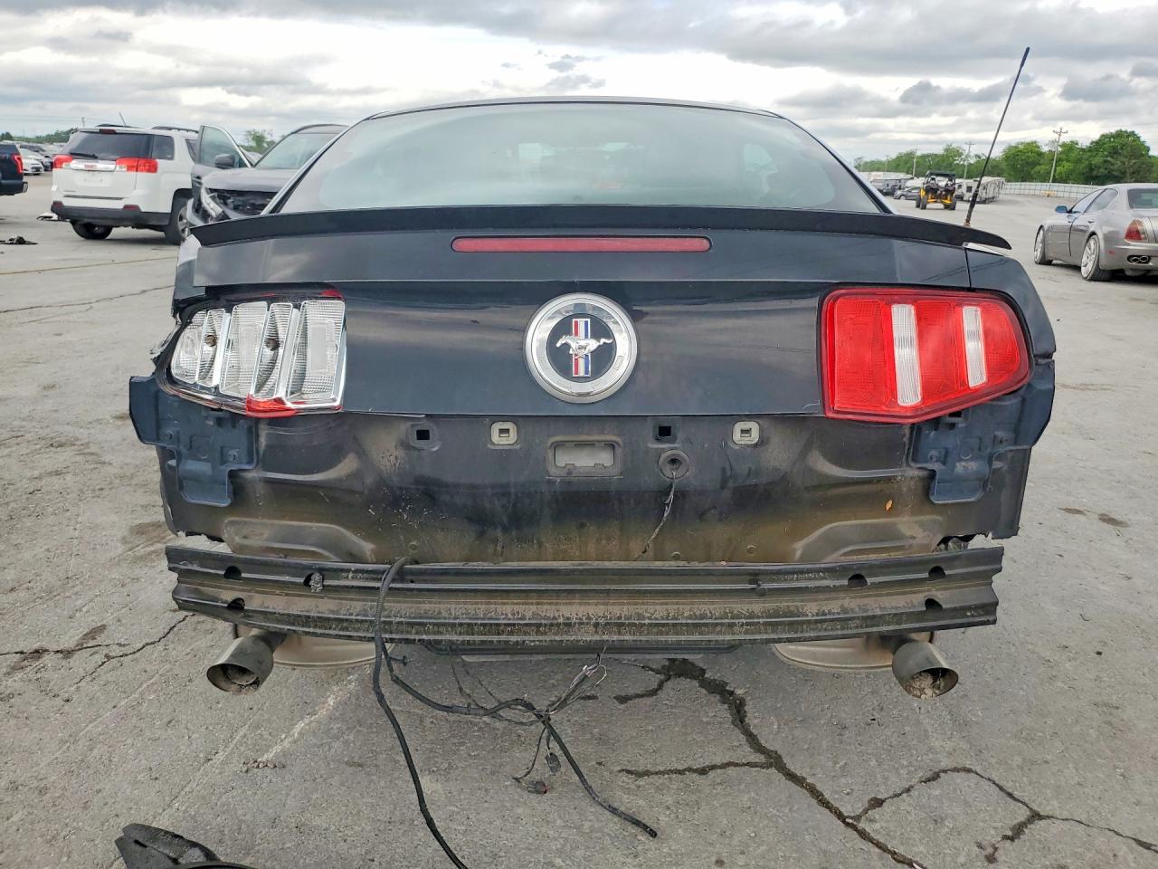 2011 Ford Mustang VIN 1ZVBP8AM3B5105929 photo 6