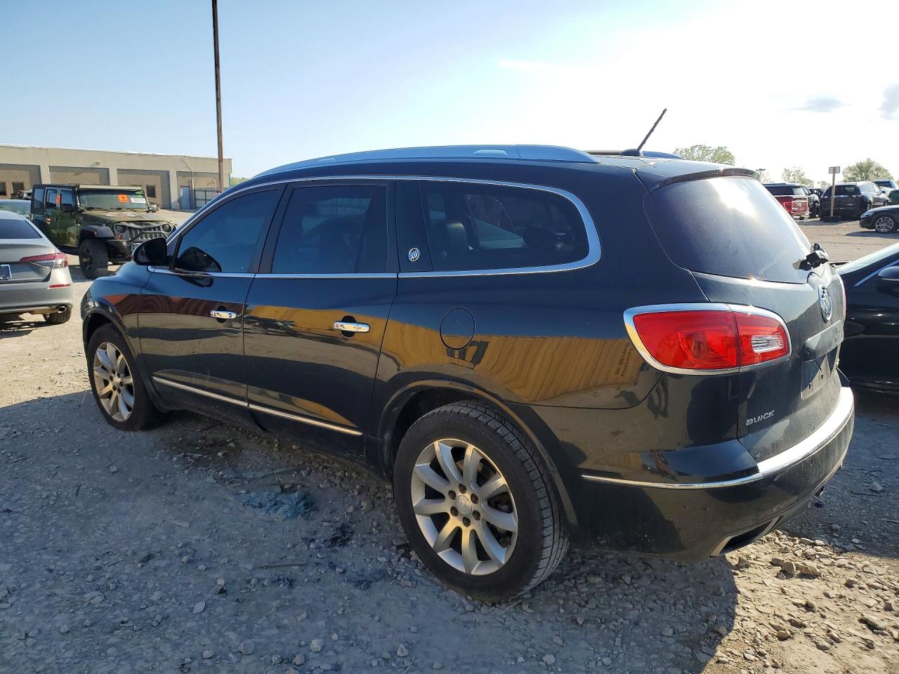 2013 Buick Enclave VIN 5GAKVDKD9DJ251327 photo 2