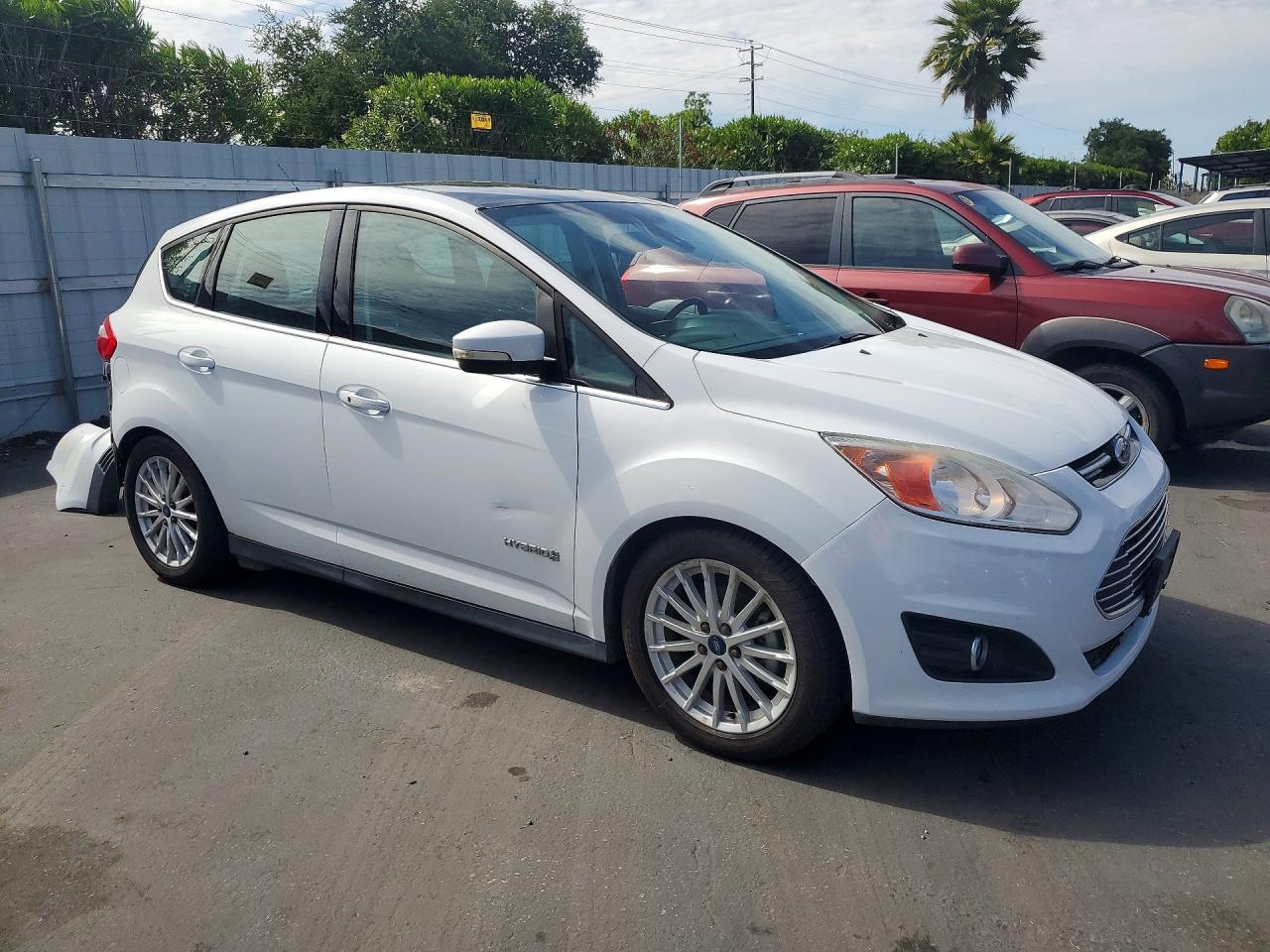 2016 Ford Cmax VIN 1FADP5BU7GL110939 photo 4