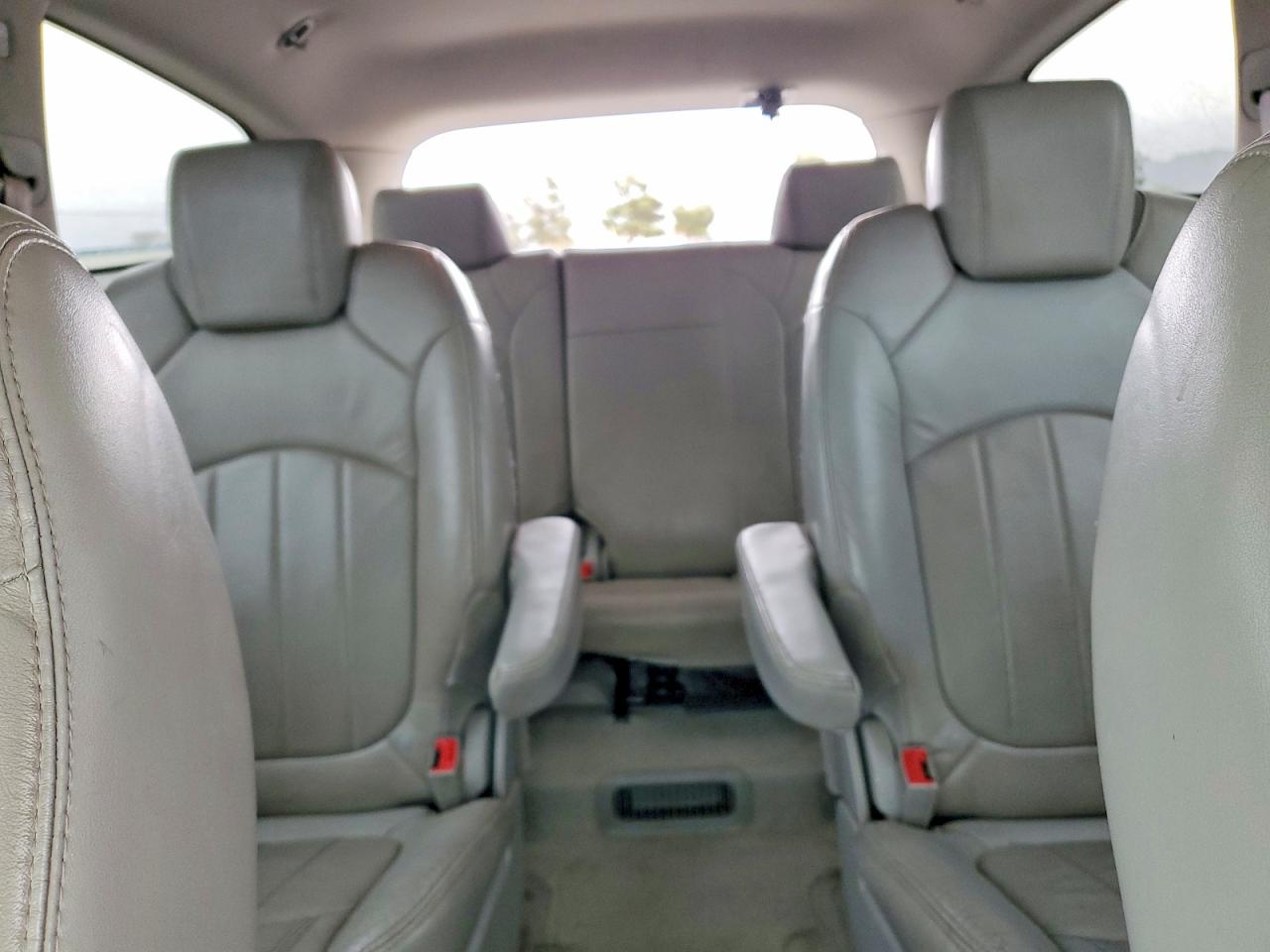 2010 Buick Enclave VIN 5GALVBED3AJ179976 photo 10