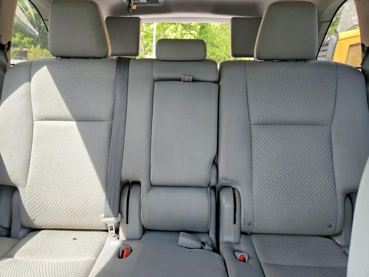 2015 Toyota Highlander VIN 5TDZARFH4FS015676 photo 10