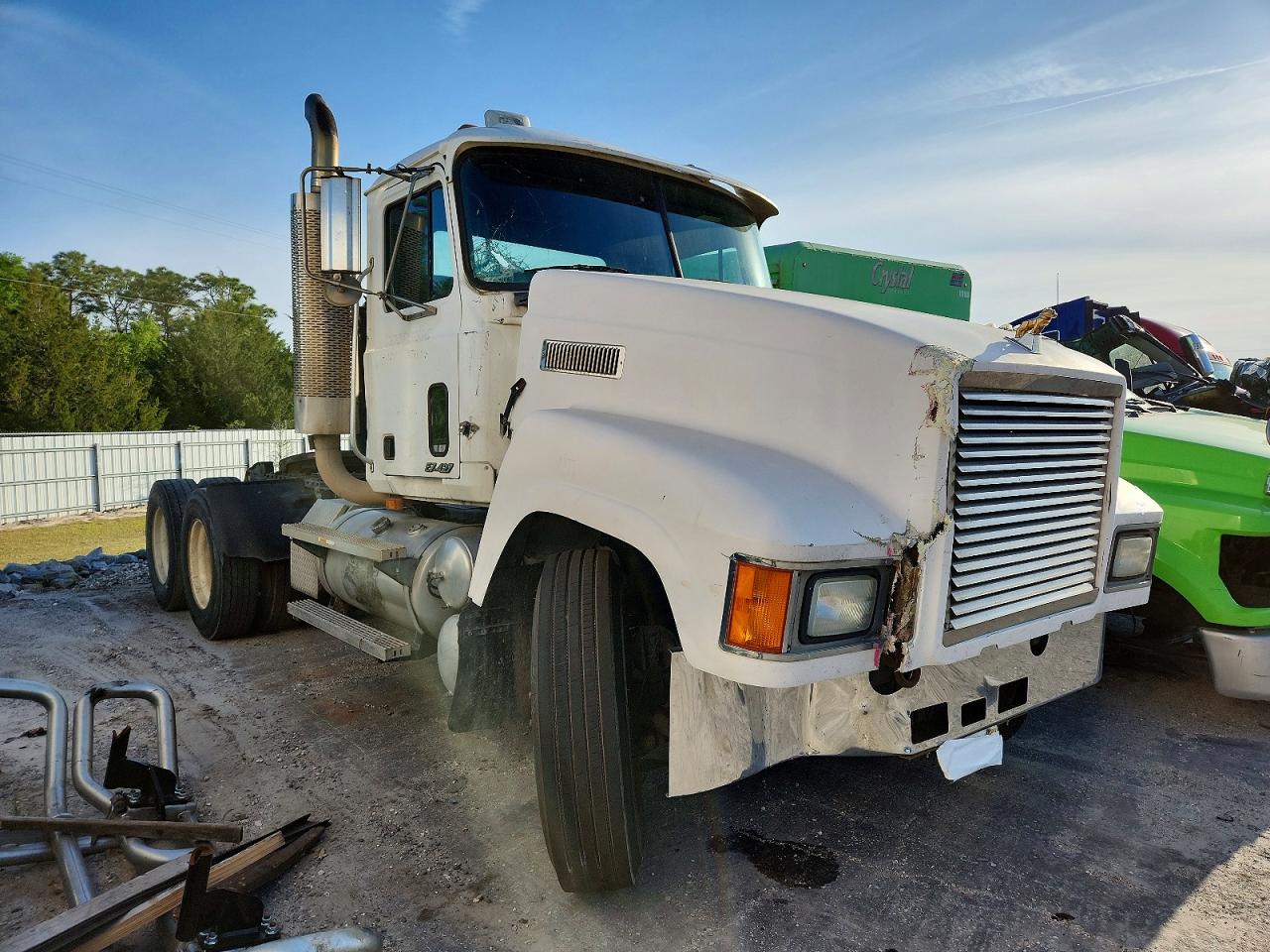 1999 MACK All other VIN 1M1AA18Y6XW113105 photo 1