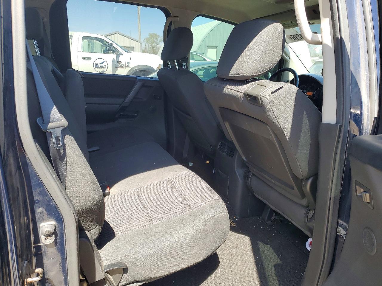 2010 Nissan TITAN VIN 1N6BA0ECXAN309260 photo 10