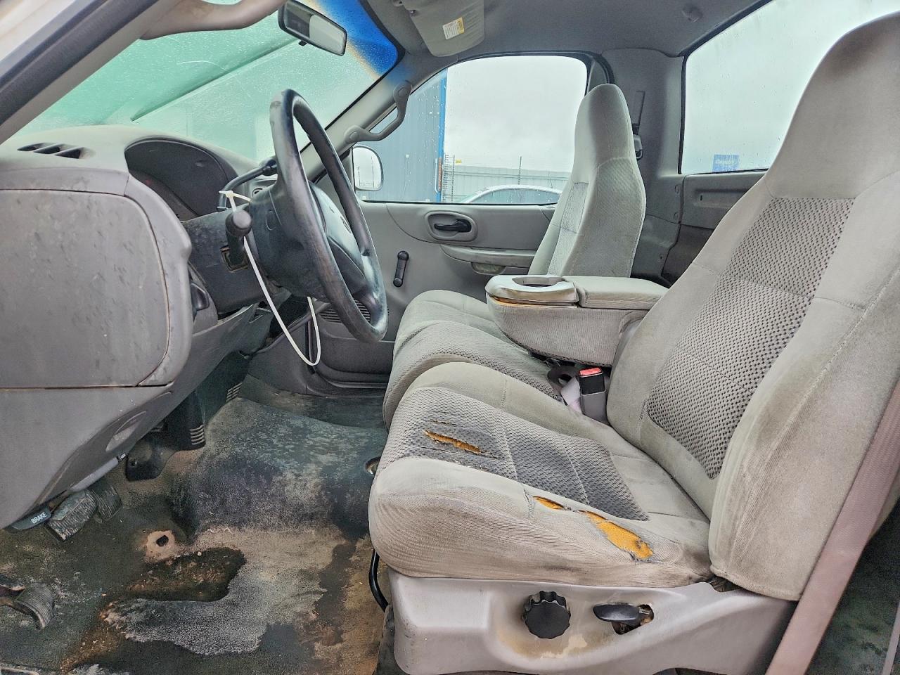 2001 Ford F150 VIN 1FTPF17M01KB25596 photo 10