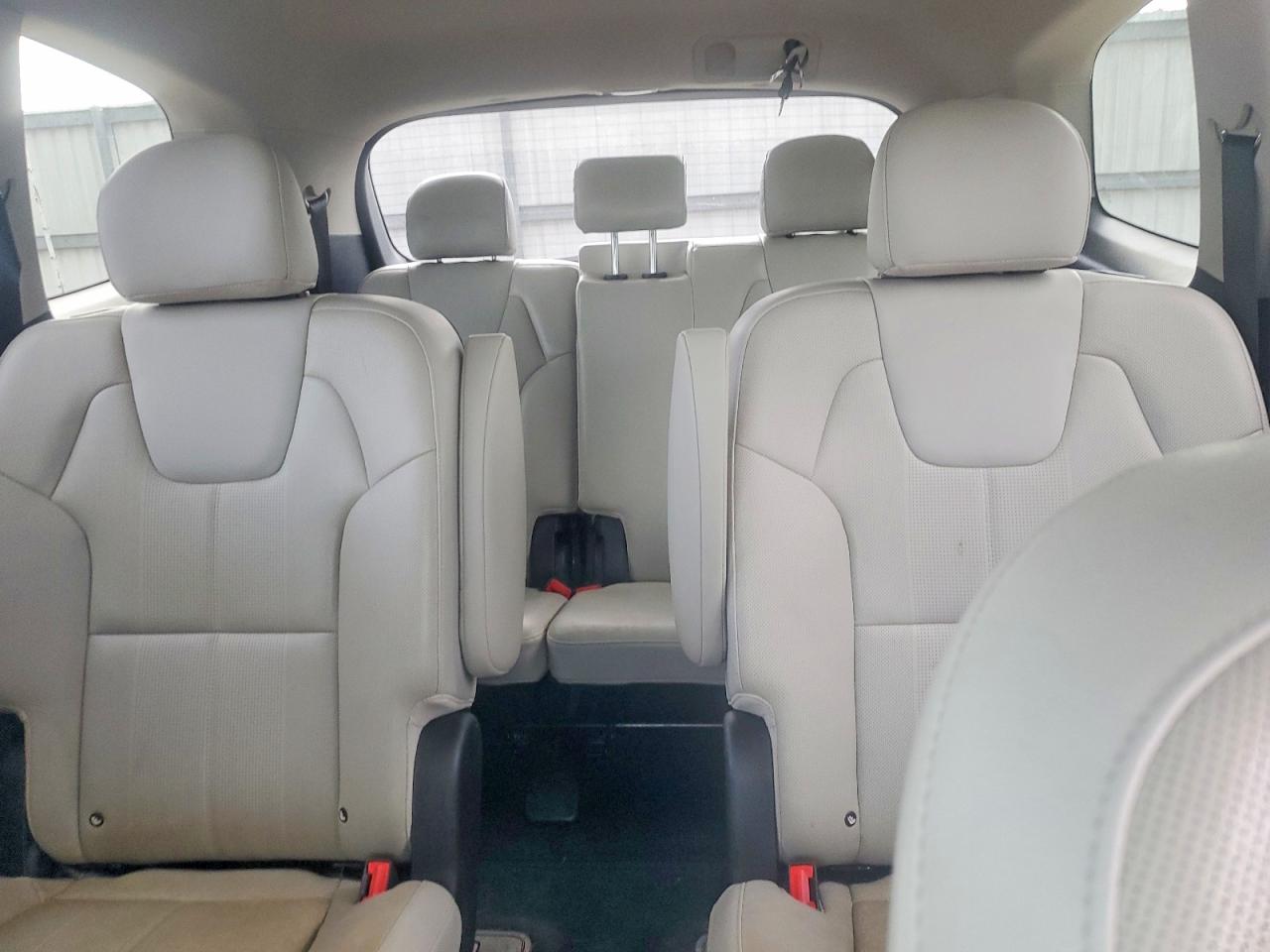 2021 Kia Telluride VIN 5XYP34HC4MG191692 photo 10