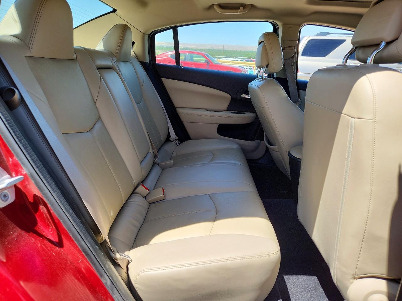 2012 Chrysler 200 VIN 1C3CCBCGXCN175232 photo 10