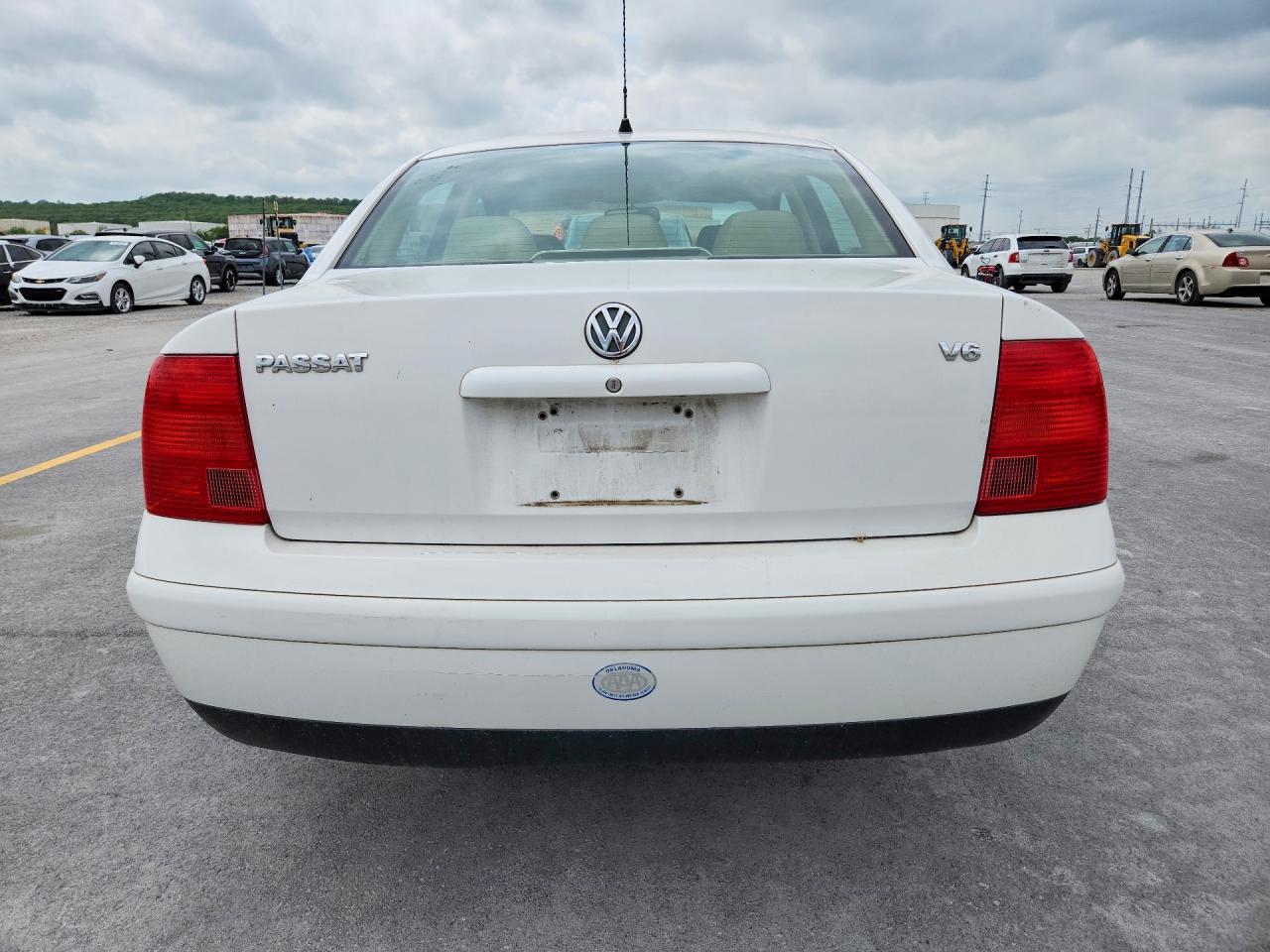 1999 VOLKSWAGEN Passat VIN WVWPD63B0XE491640 photo 6