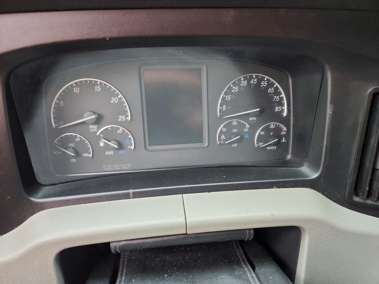 2020 FREIGHTLINER All other VIN 3AKJHPDV1LSLG9019 photo 8