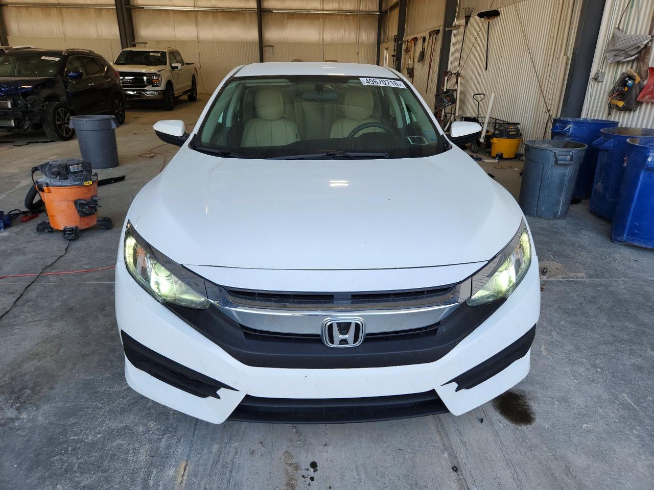 2018 Honda Civic VIN 2HGFC2F57JH586694 photo 5