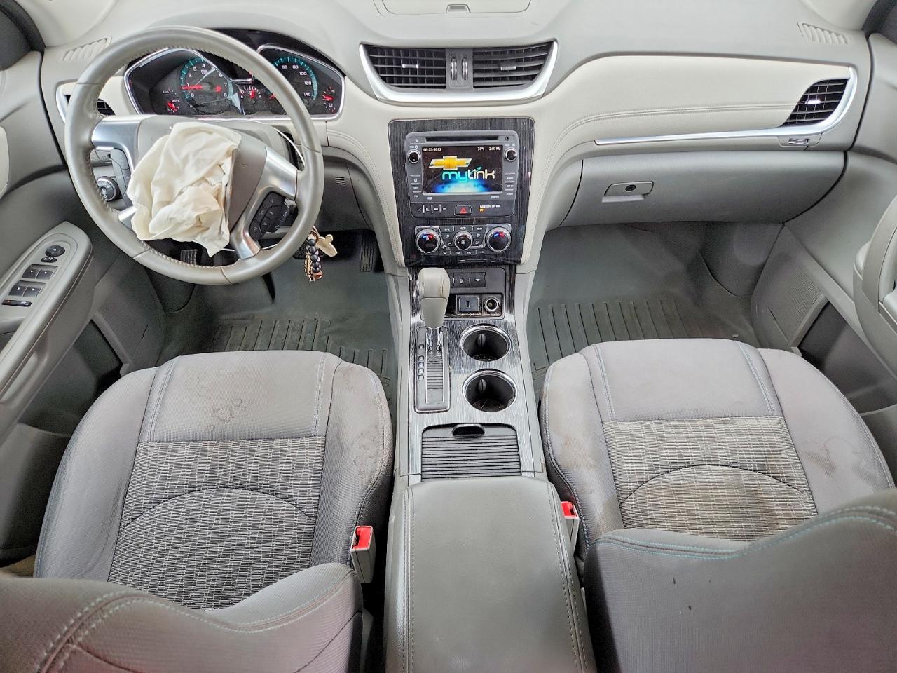 2016 Chevrolet Traverse VIN 1GNKRGKDXGJ250218 photo 8