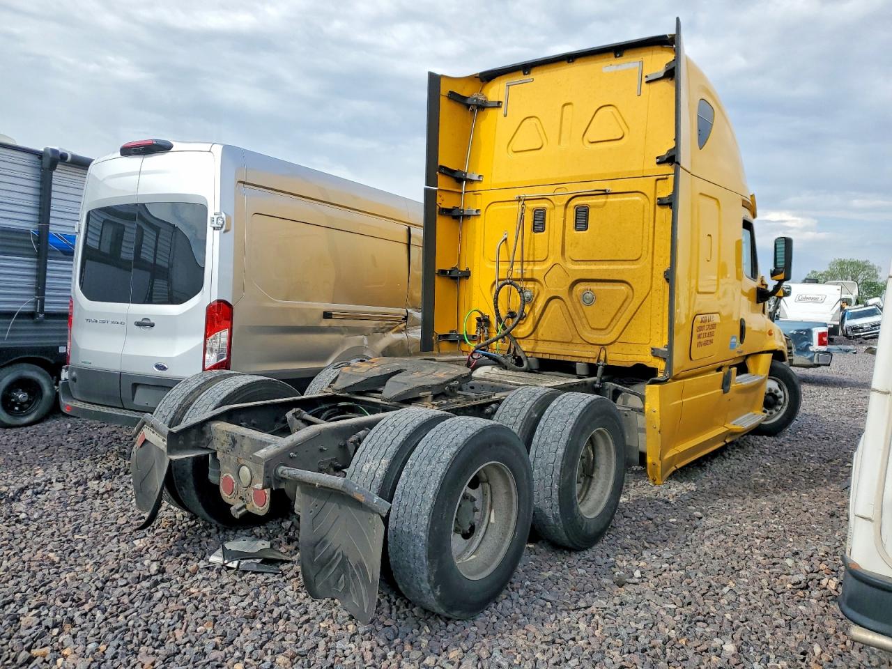 2015 FREIGHTLINER All other VIN 3AKJGLD58FSGC9452 photo 4