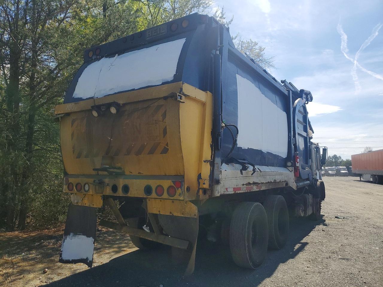 2014 MACK All other VIN 1M2AV04C8EM010927 photo 4