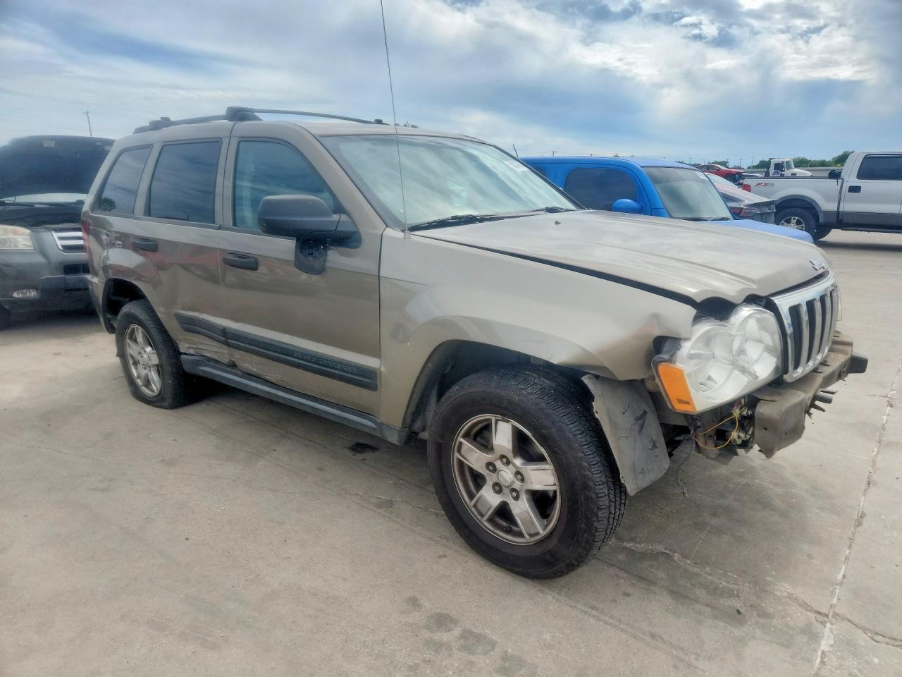 2005 Jeep Grand cher VIN 1J4GR48K05C501908 photo 4