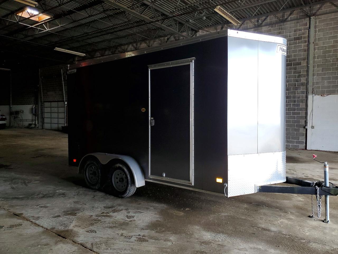 2019 HAULMARK Encl trlr VIN 7K51E1429KH000452 photo 1