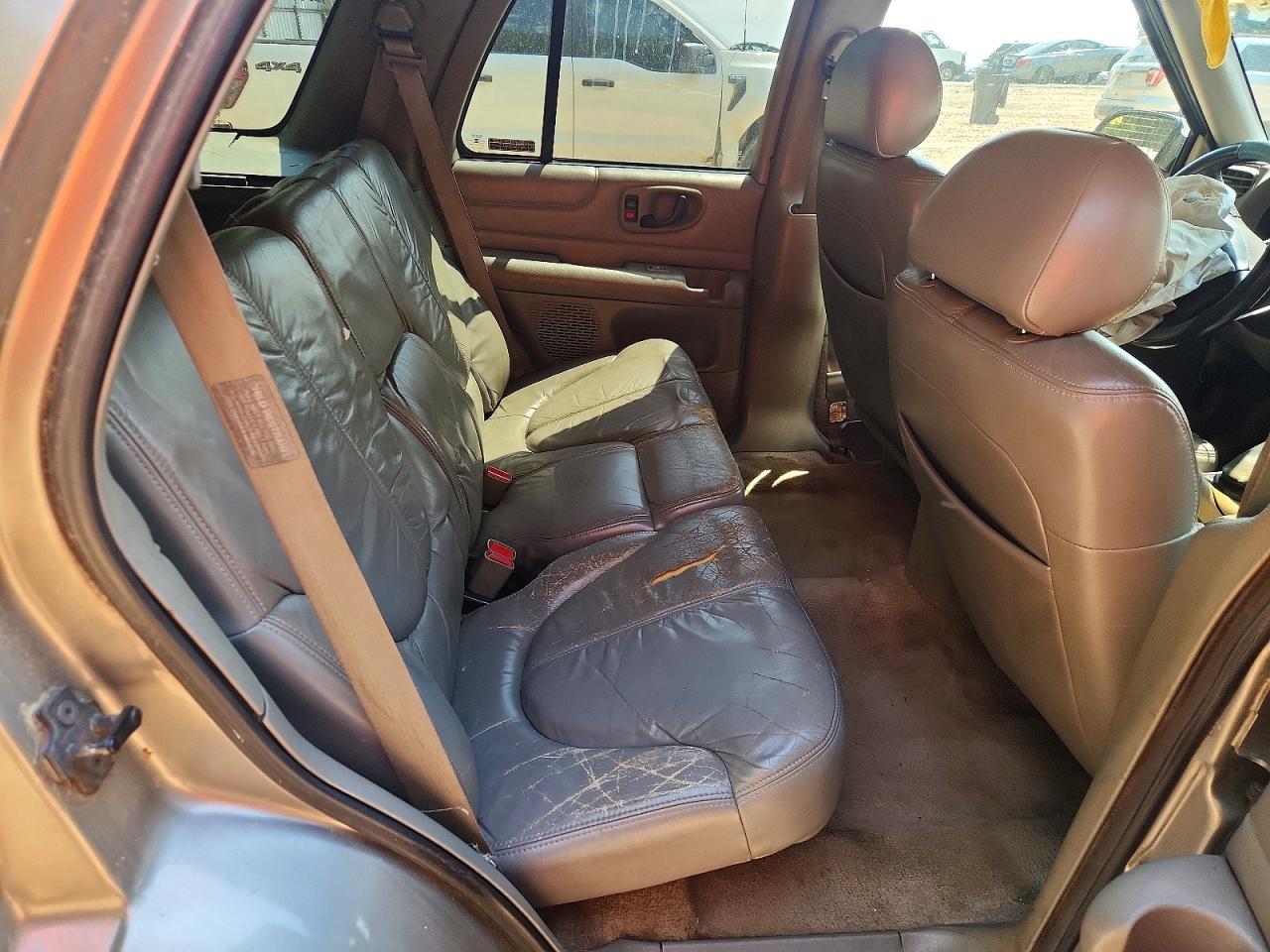 1999 GMC Jimmy VIN 1GKCS13W0X2501969 photo 10