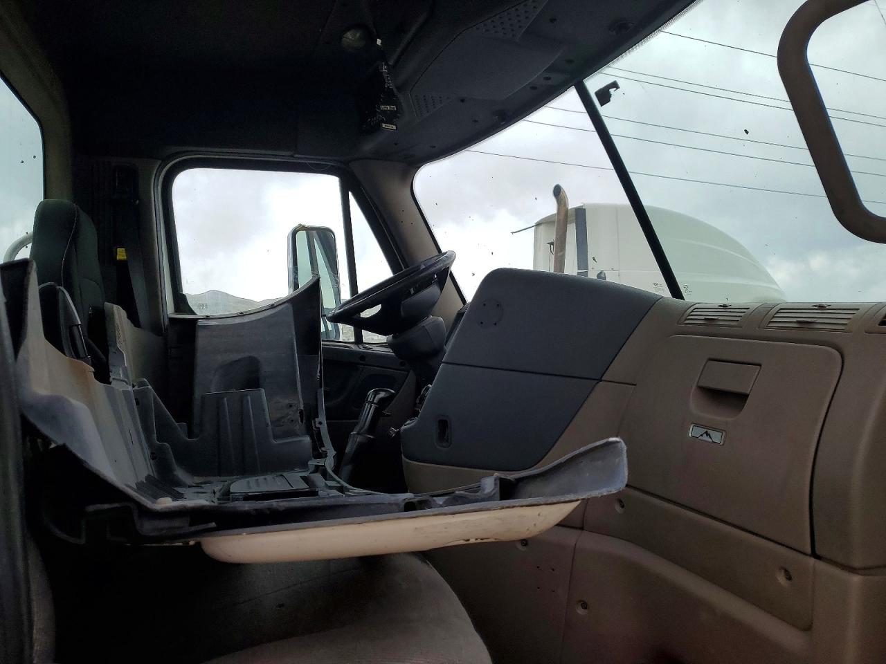 2014 FREIGHTLINER All other VIN 3AKBGADV2ESFL3148 photo 6