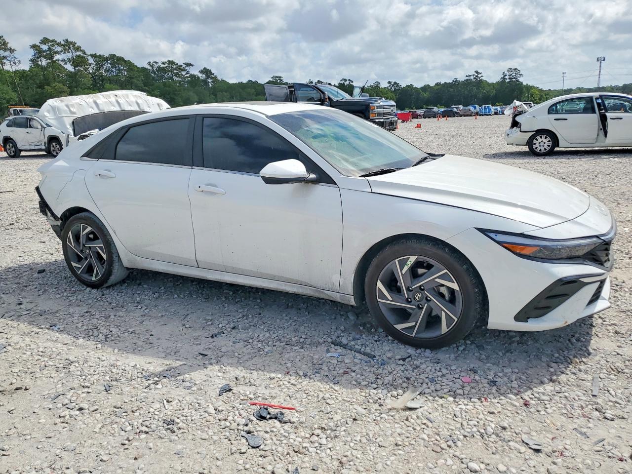 2025 HYUNDAI Elantra VIN KMHLS4DG1SU029049 photo 4