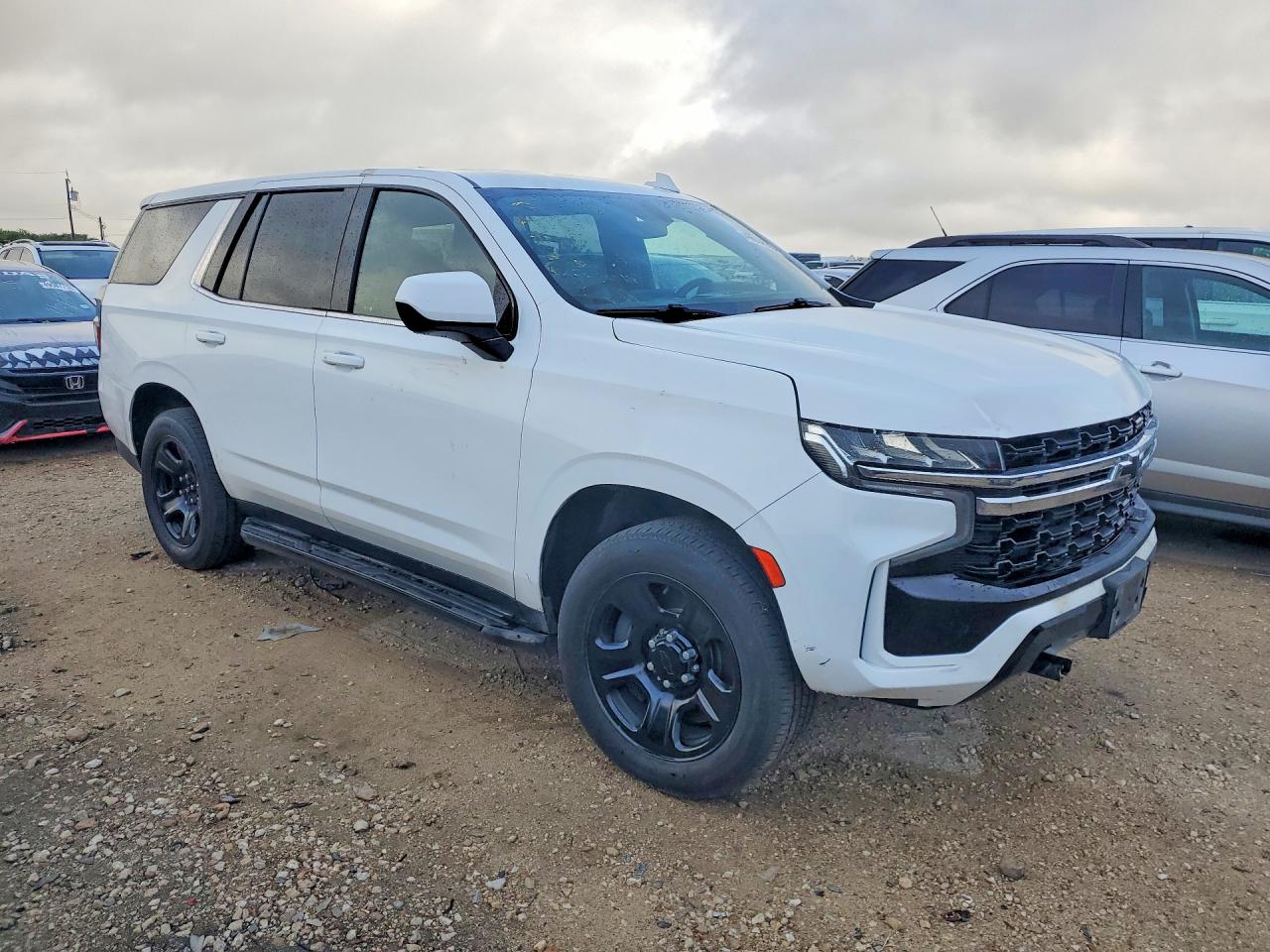 2022 Chevrolet Tahoe VIN 1GNSCLED9NR247864 photo 4