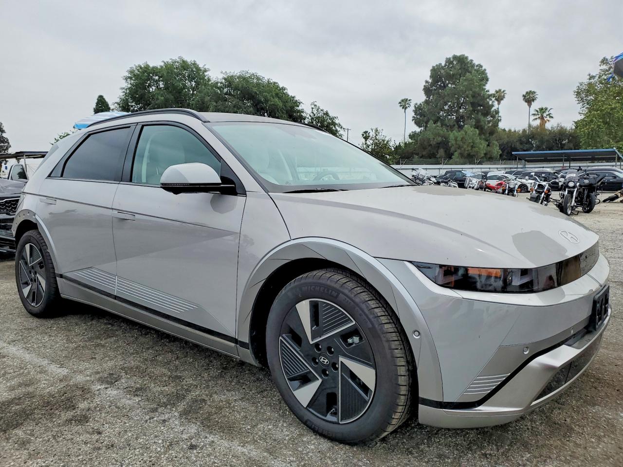 2025 Hyundai Ioniq VIN 7YAKR4DAXSY008628 photo 4