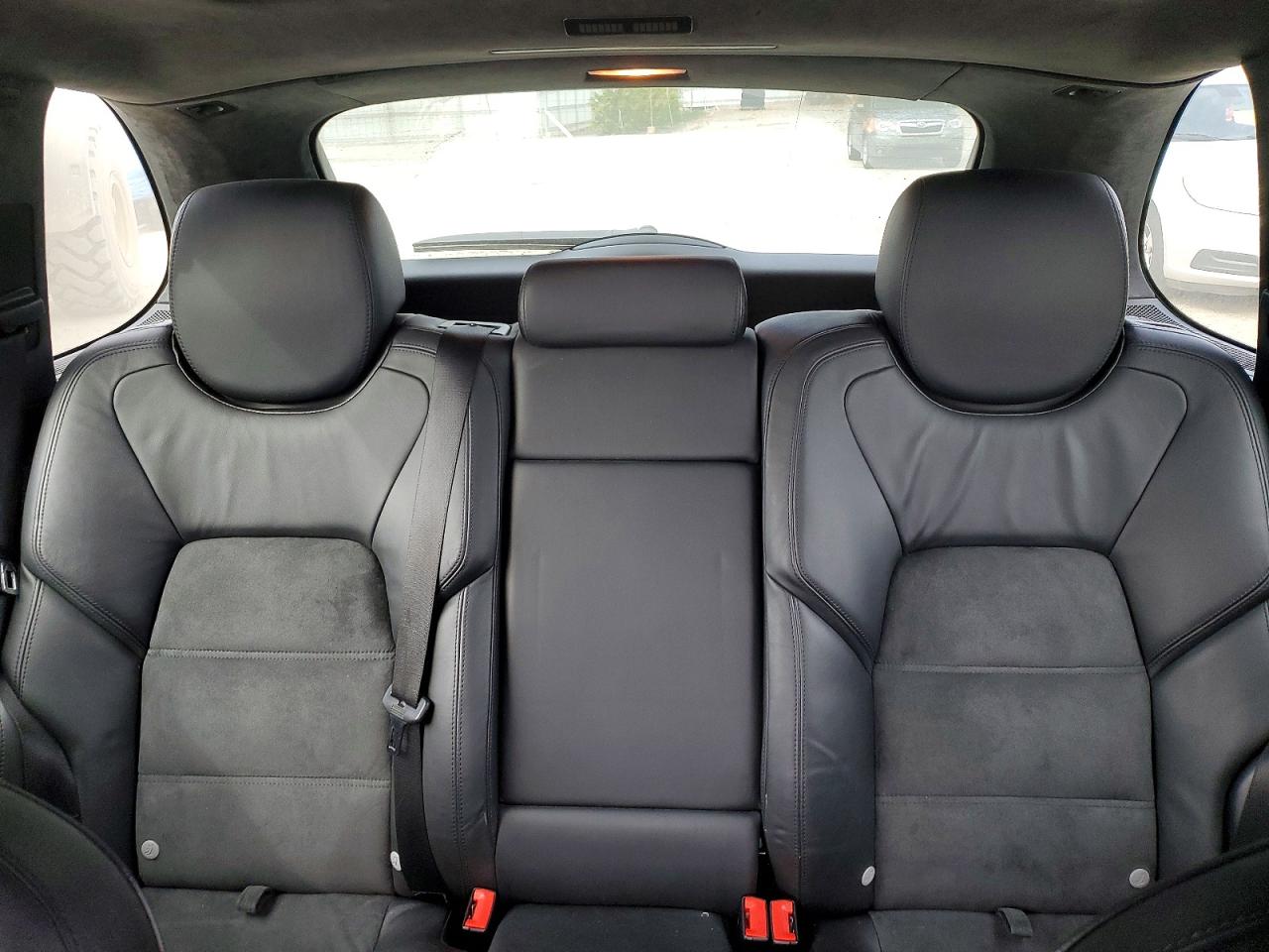2010 Porsche Cayenne VIN WP1AD2APXALA61550 photo 10