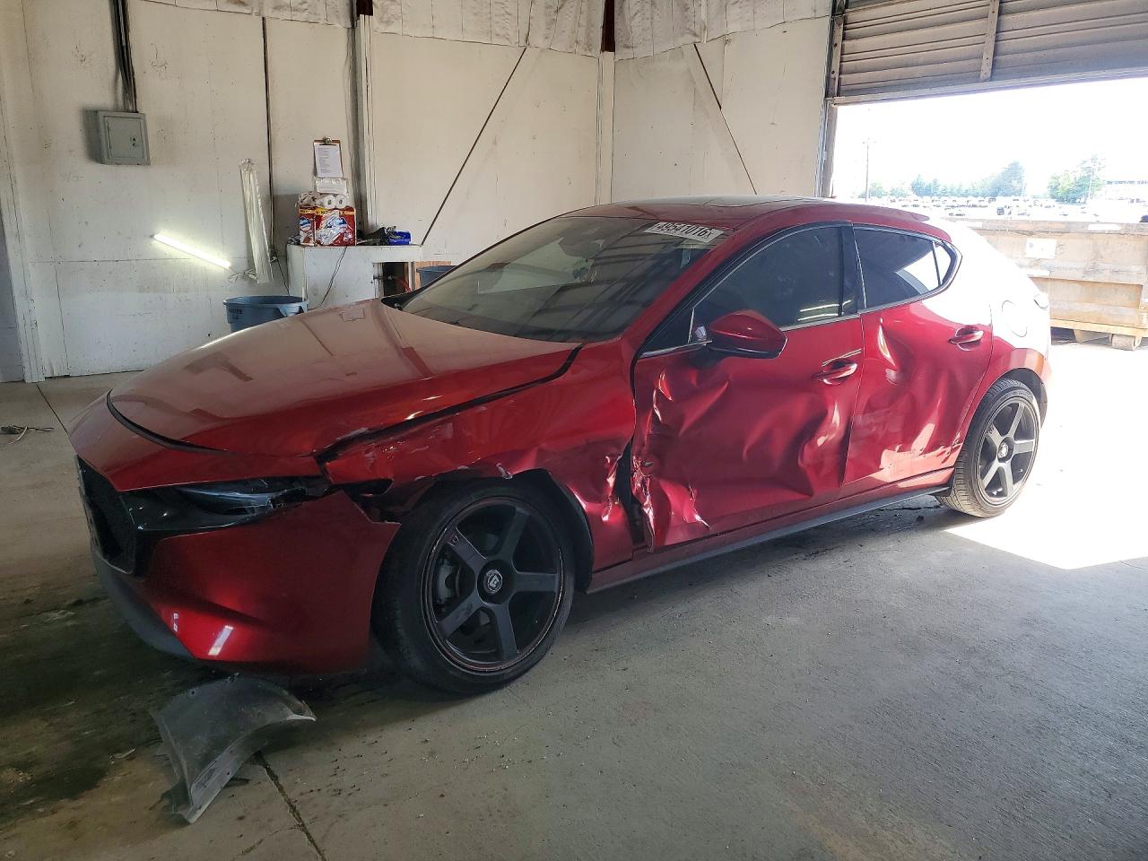 2021 Mazda 3 VIN JM1BPAML3M1306947 photo 1