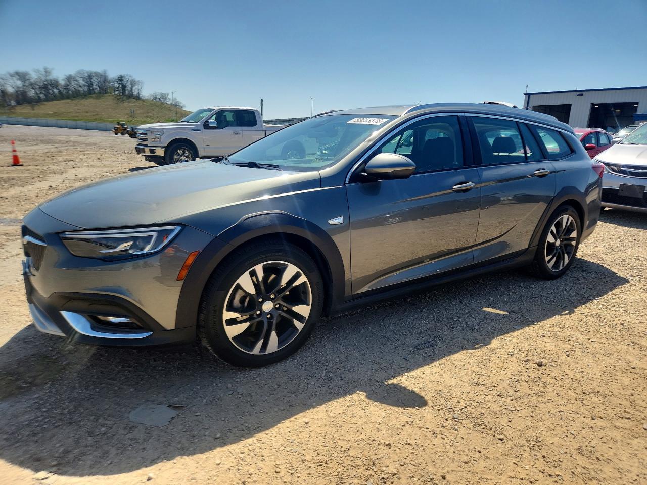 2019 Buick Regal VIN W04GV8SX8K1033117 photo 1