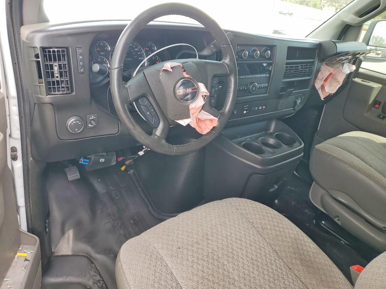 2023 GMC Savana VIN 1GTW7BFP9P1117683 photo 8
