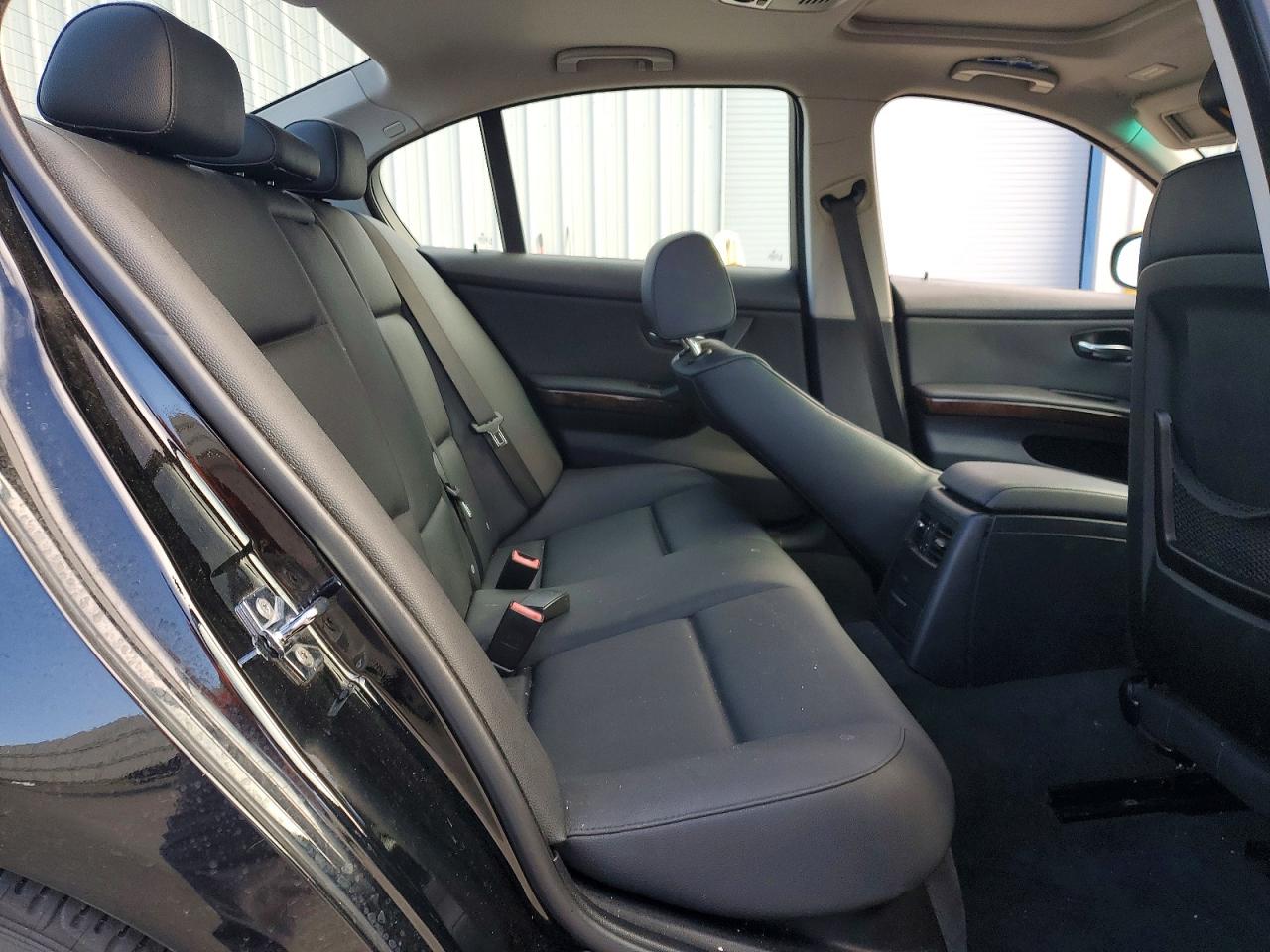 2009 BMW 3 series VIN WBAPH57549NL77112 photo 10