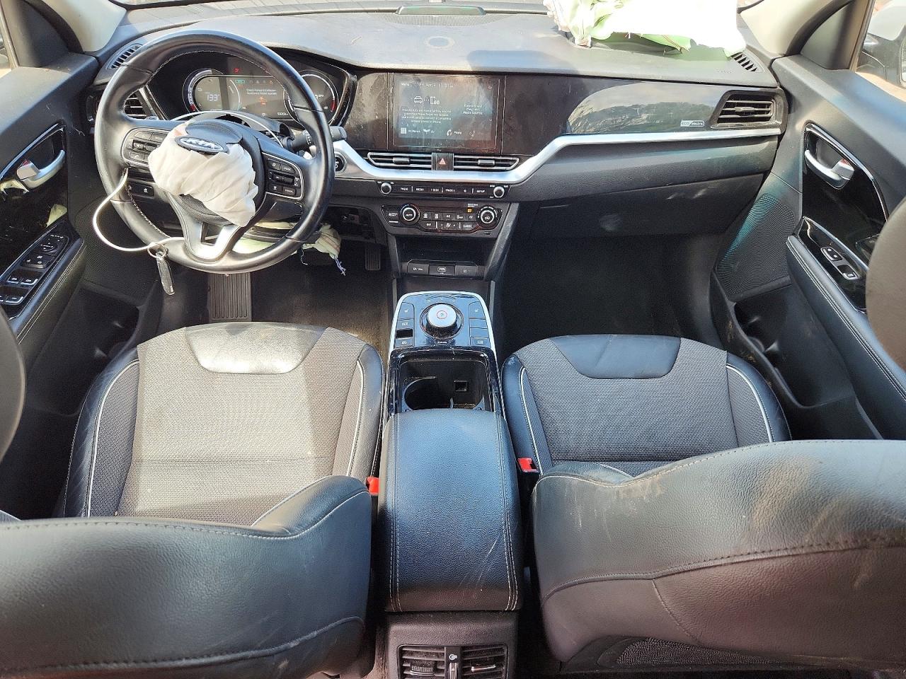 2020 Kia Niro ev VIN KNDCC3LG9L5062714 photo 8