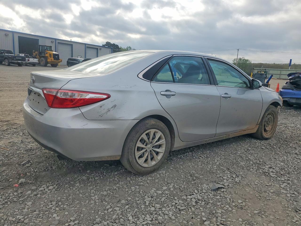 2015 Toyota Camry VIN 4T4BF1FK7FR469336 photo 3