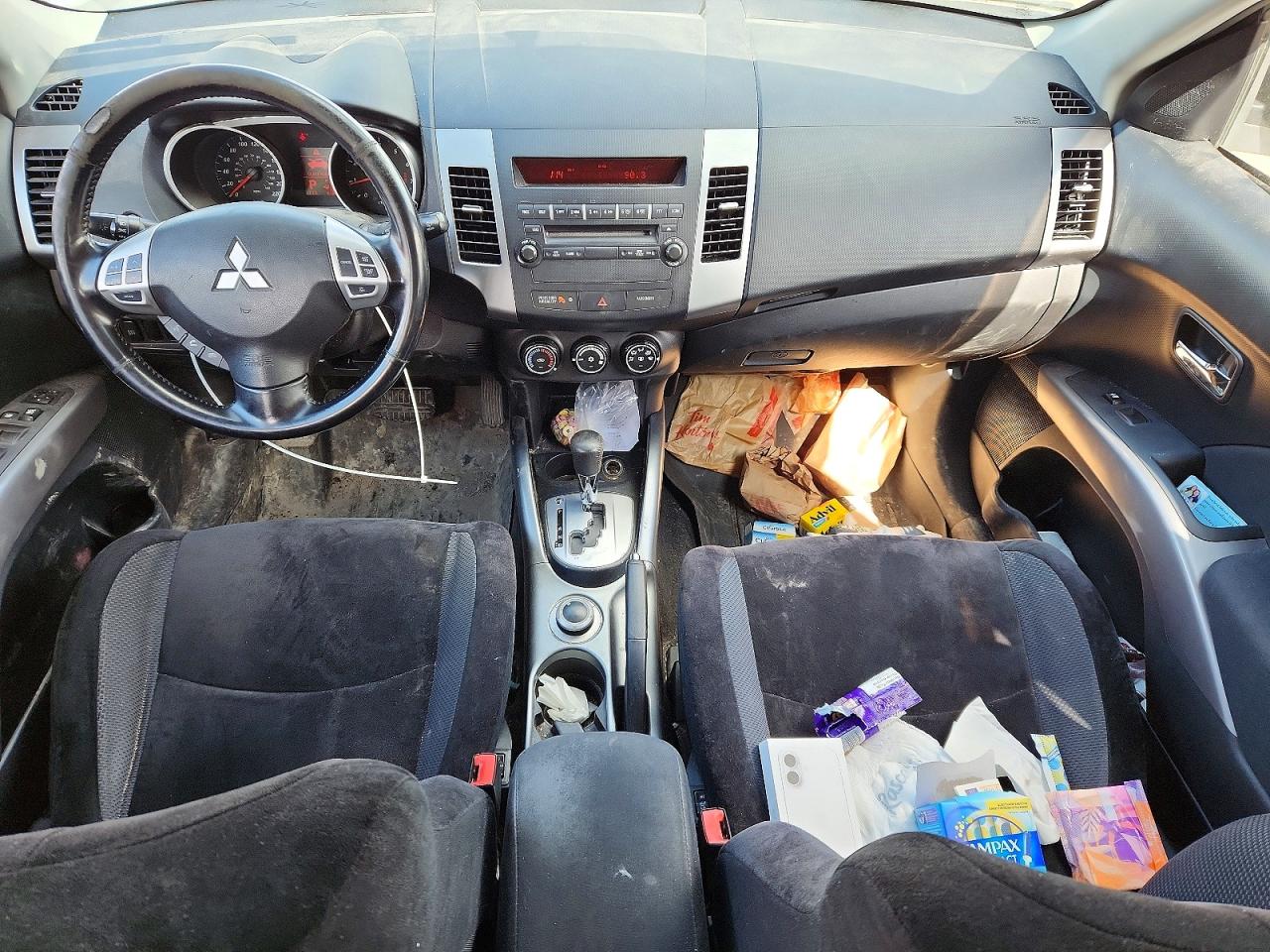2010 Mitsubishi Outlander VIN JA4AT2AW7AZ602055 photo 8