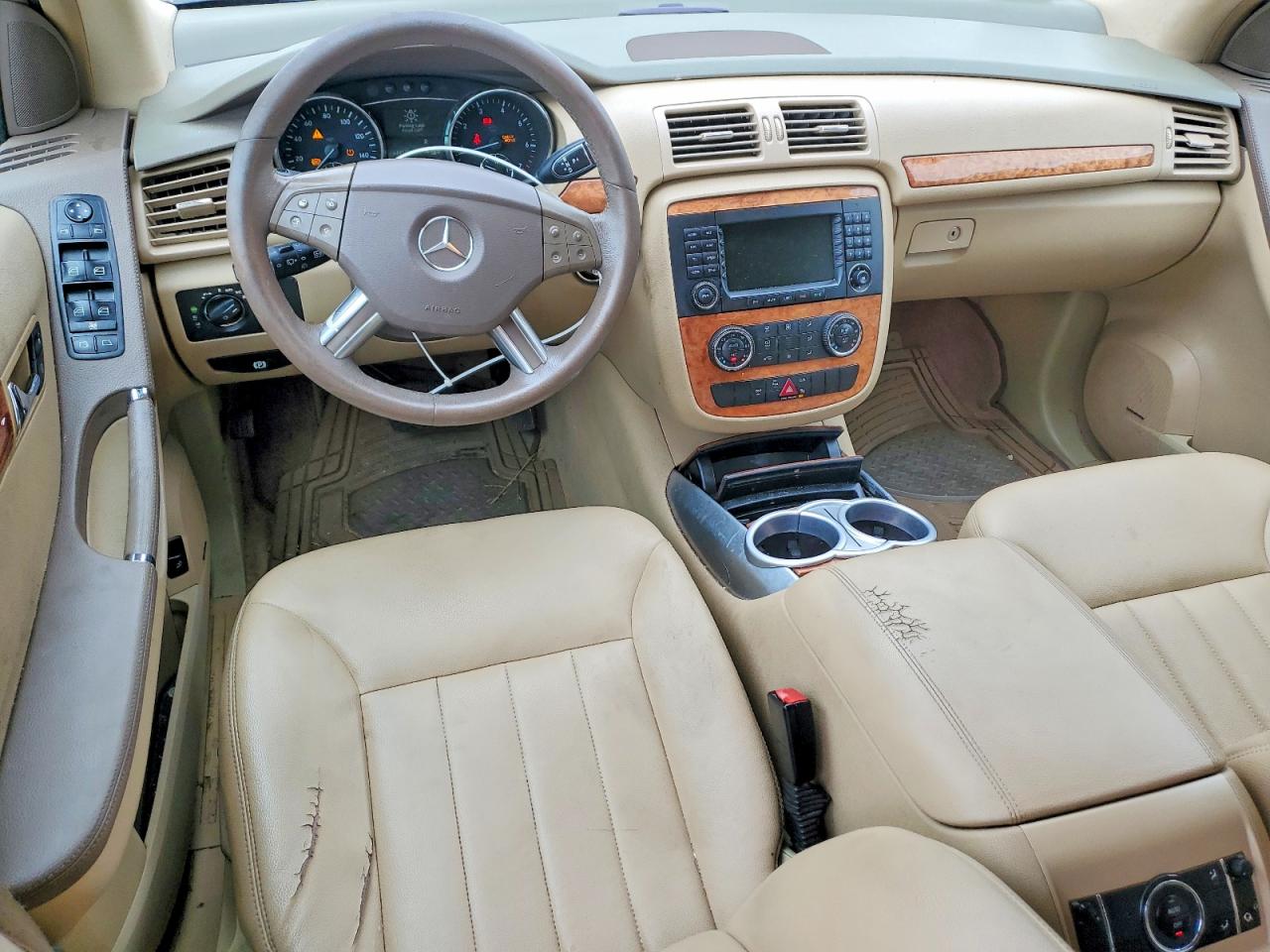 2008 Mercedes R-class VIN 4JGCB56E88A081760 photo 8