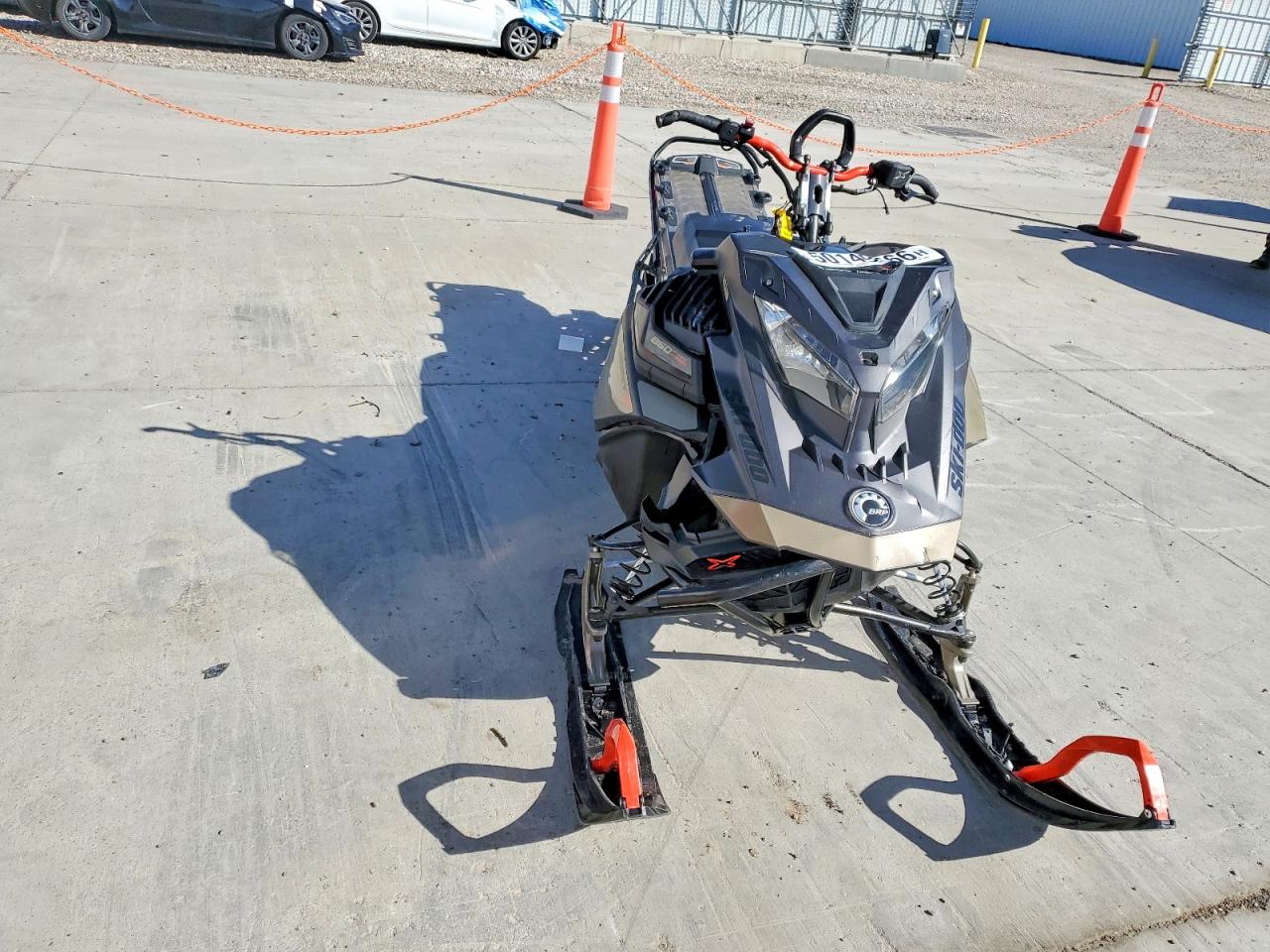 2022 POLR SNOWMOBILE VIN 2BPSTJNB6NV000945 photo 1