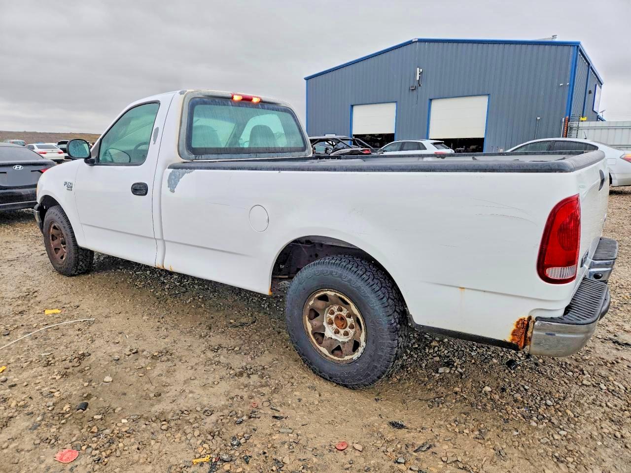 2001 Ford F150 VIN 1FTPF17M01KB25596 photo 2