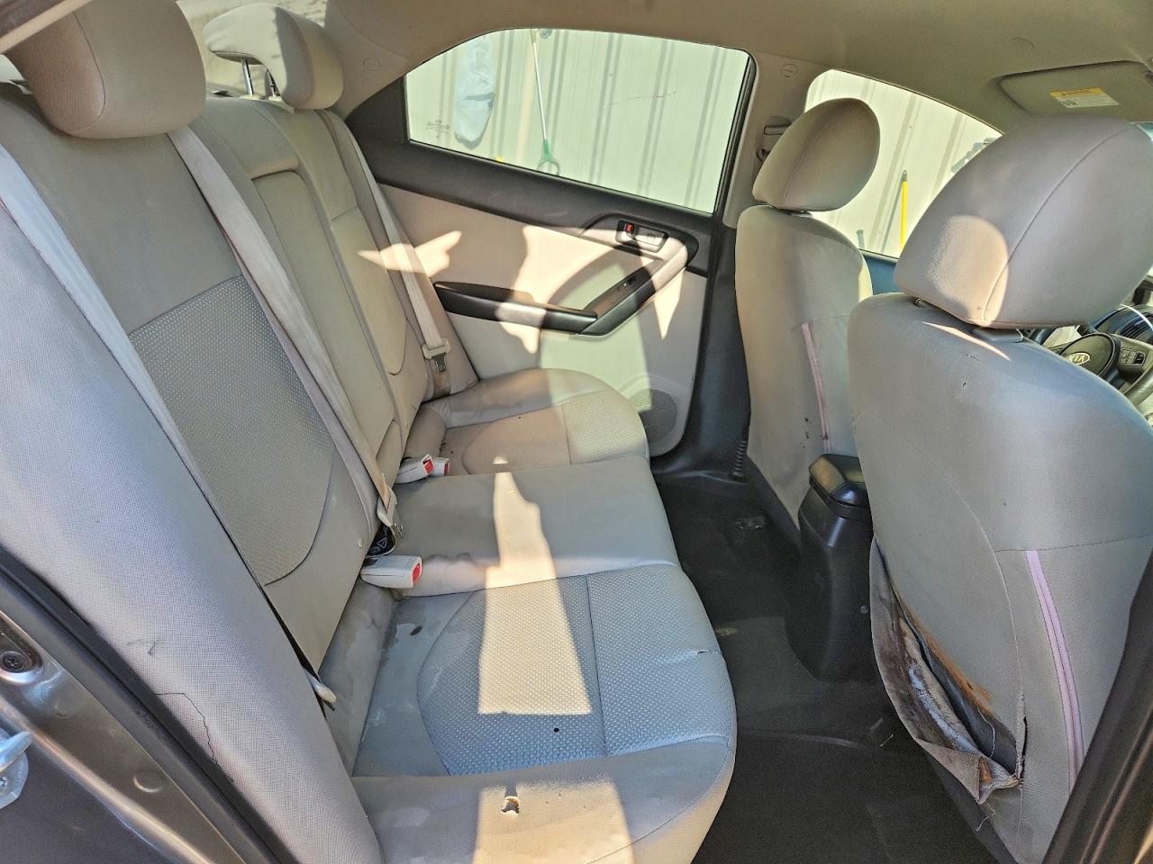 2011 KIA Forte VIN KNAFU4A2XB5358425 photo 10