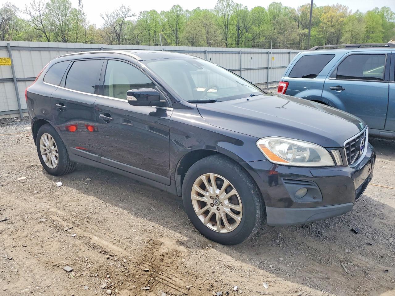 2010 Volvo Xc60 VIN YV4992DZ5A2085115 photo 4